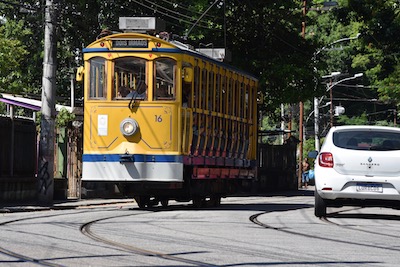photo d'un tram du quartier de Santa Teresa.